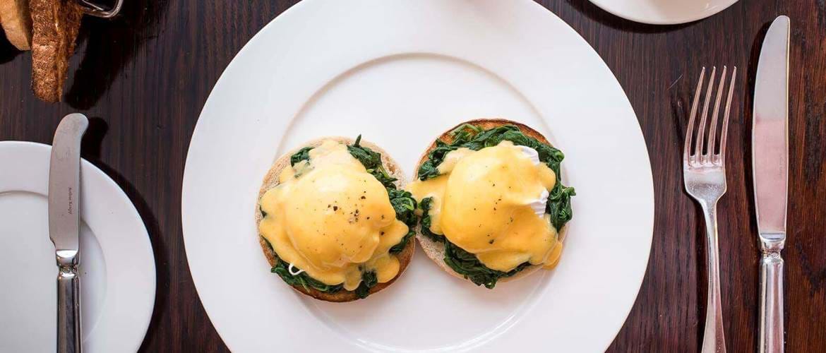 Eggs Benedict at Marylebone Hotel, 108 Brasserie, Breakfast in Marylebone, Brunch in London